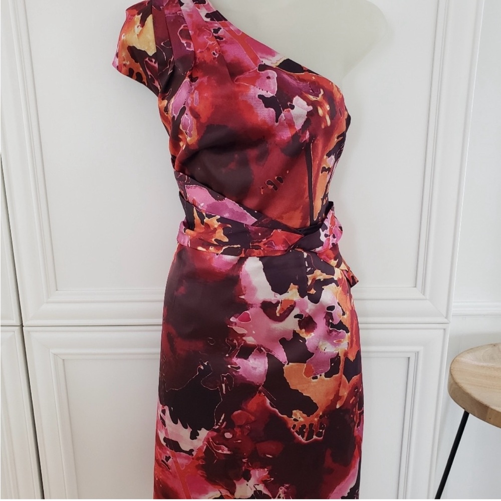 🔥🔥🔥Tahari one shoulder cocktail dress